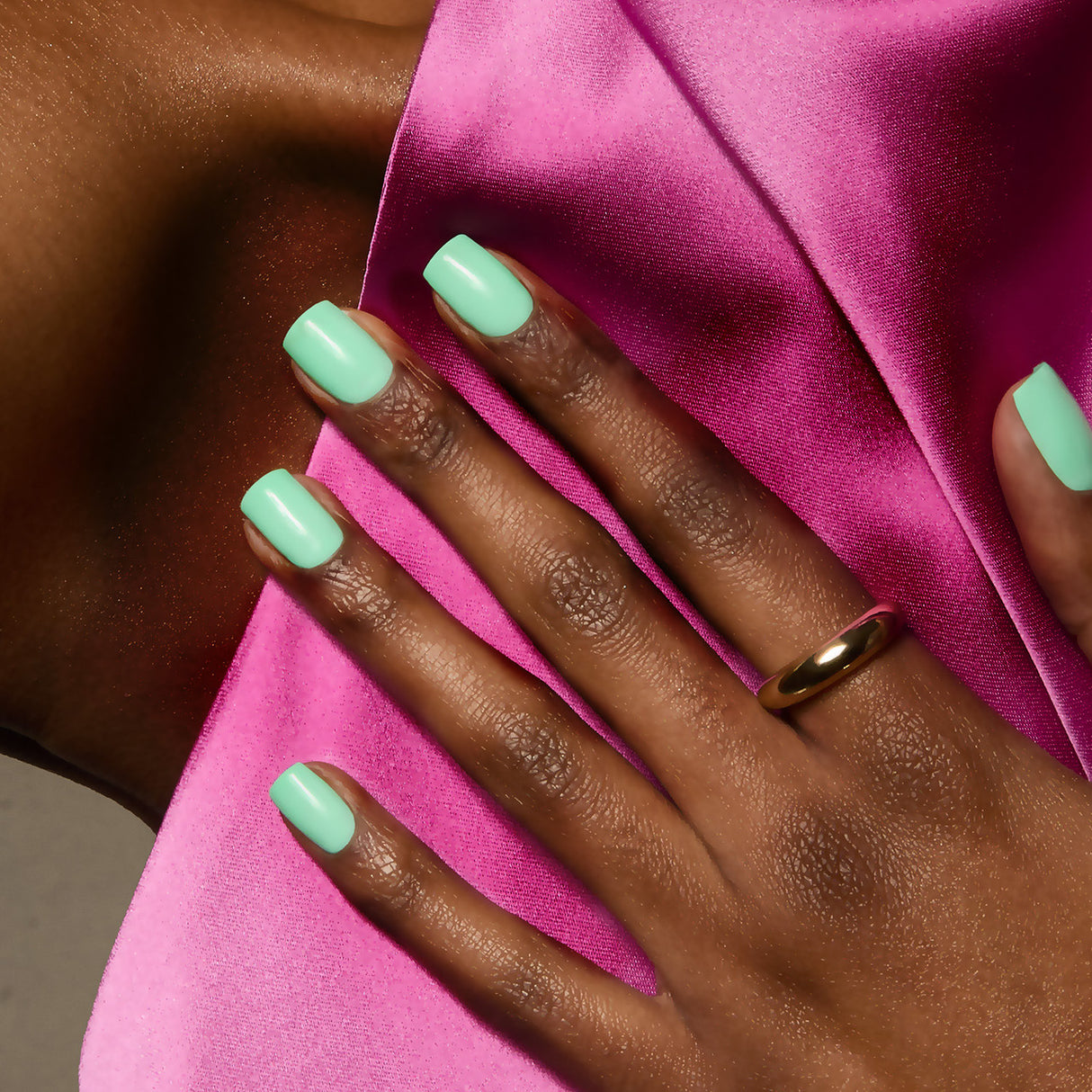 Cenote gel polish - lifestyle