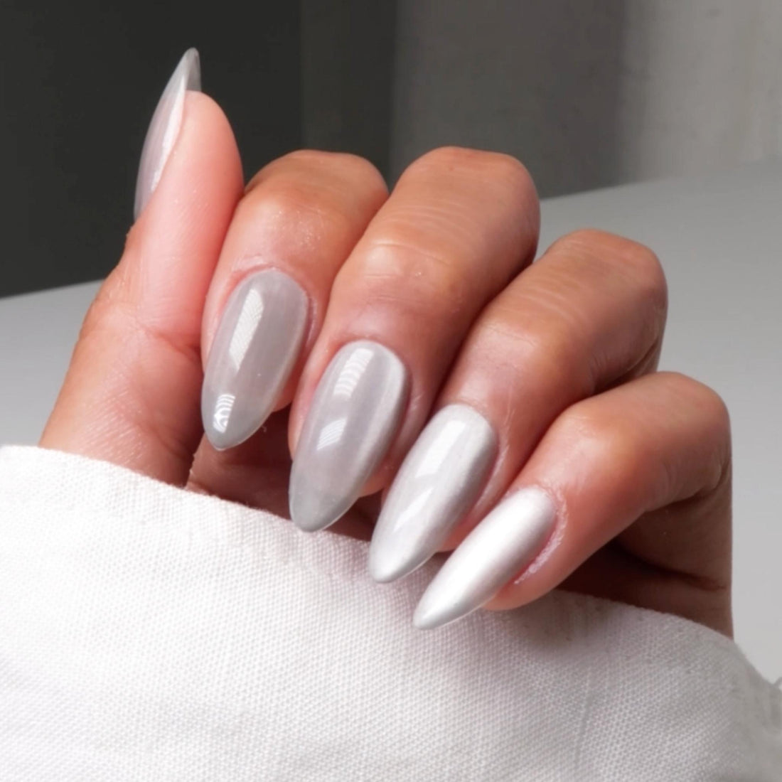 *Bundle DIVA 9D Cat Eye Glassball – 12 Set