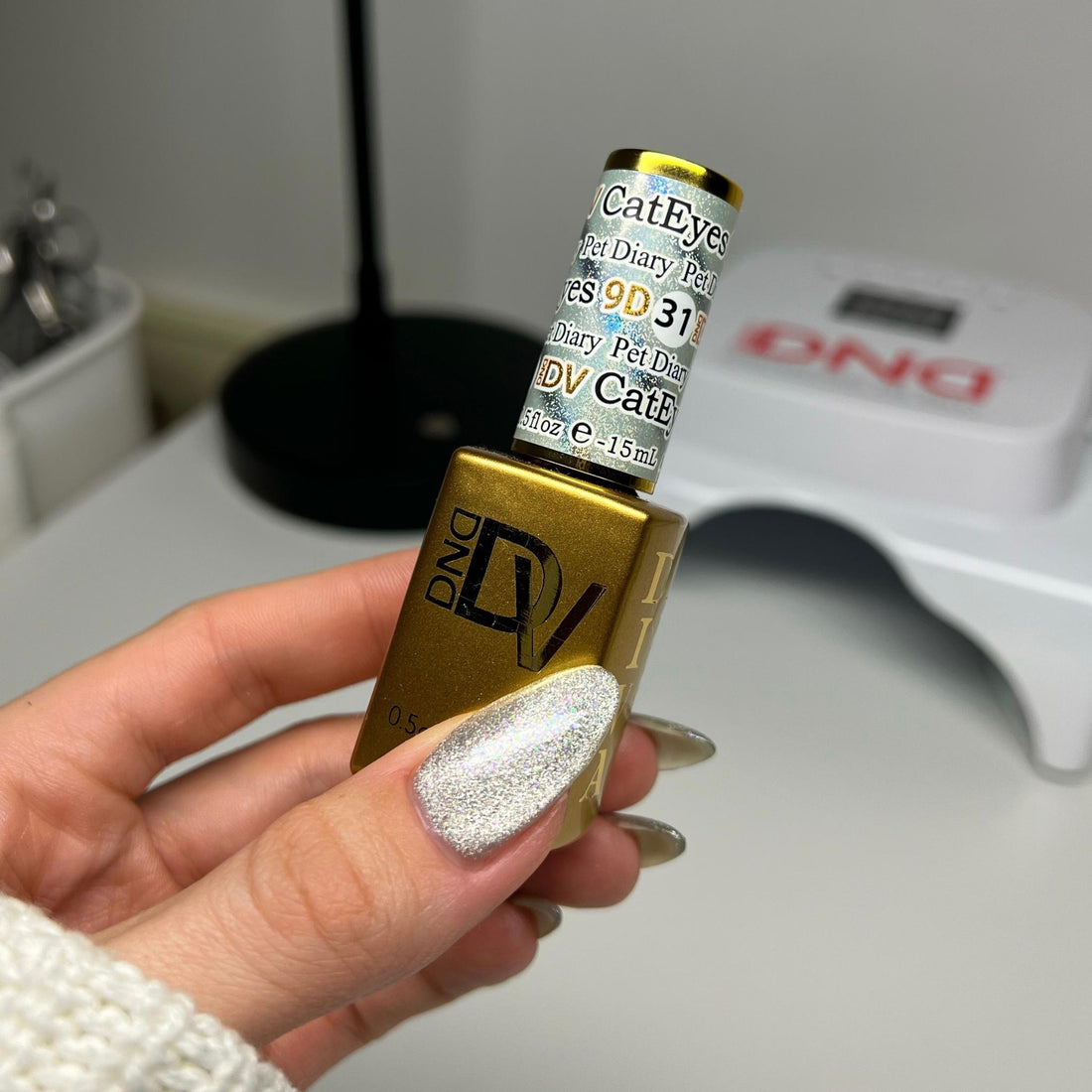 Diva 9D Cat Eyes Daydream #31 - Pet Diary