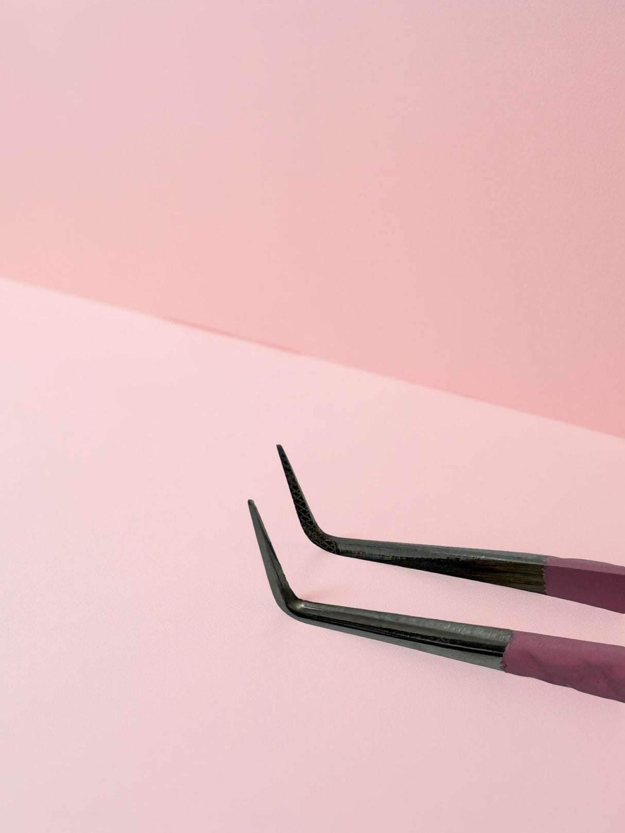 Mini 90 Degree Tweezer - F06