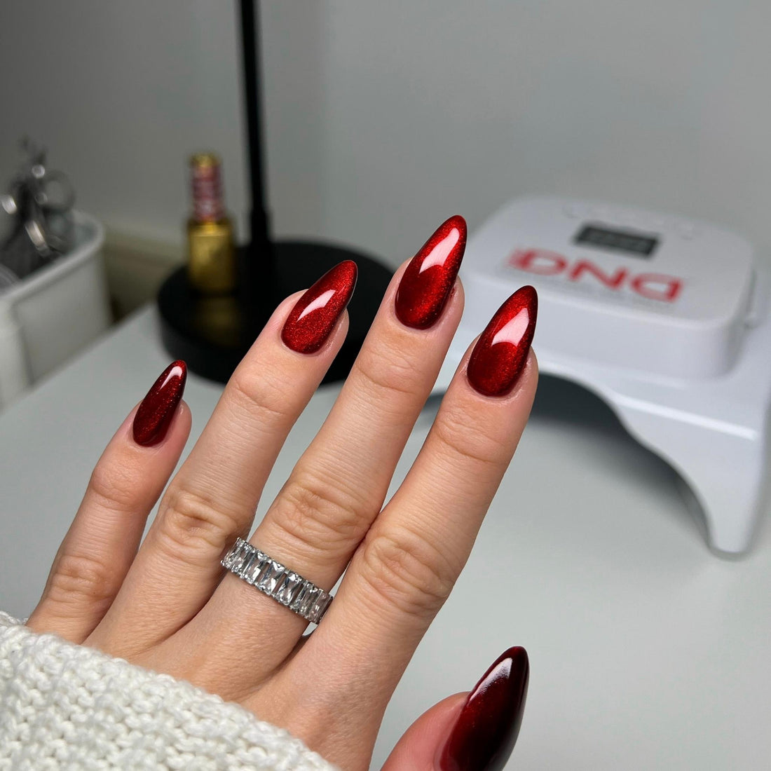 *Bundle DIVA 9D Cat Eye Glassball – 12 Set