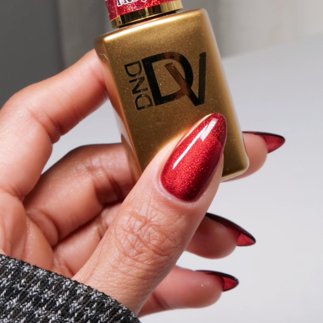 Diva 9D Cat Eyes Glass Ball #02 - Fiesty Paws