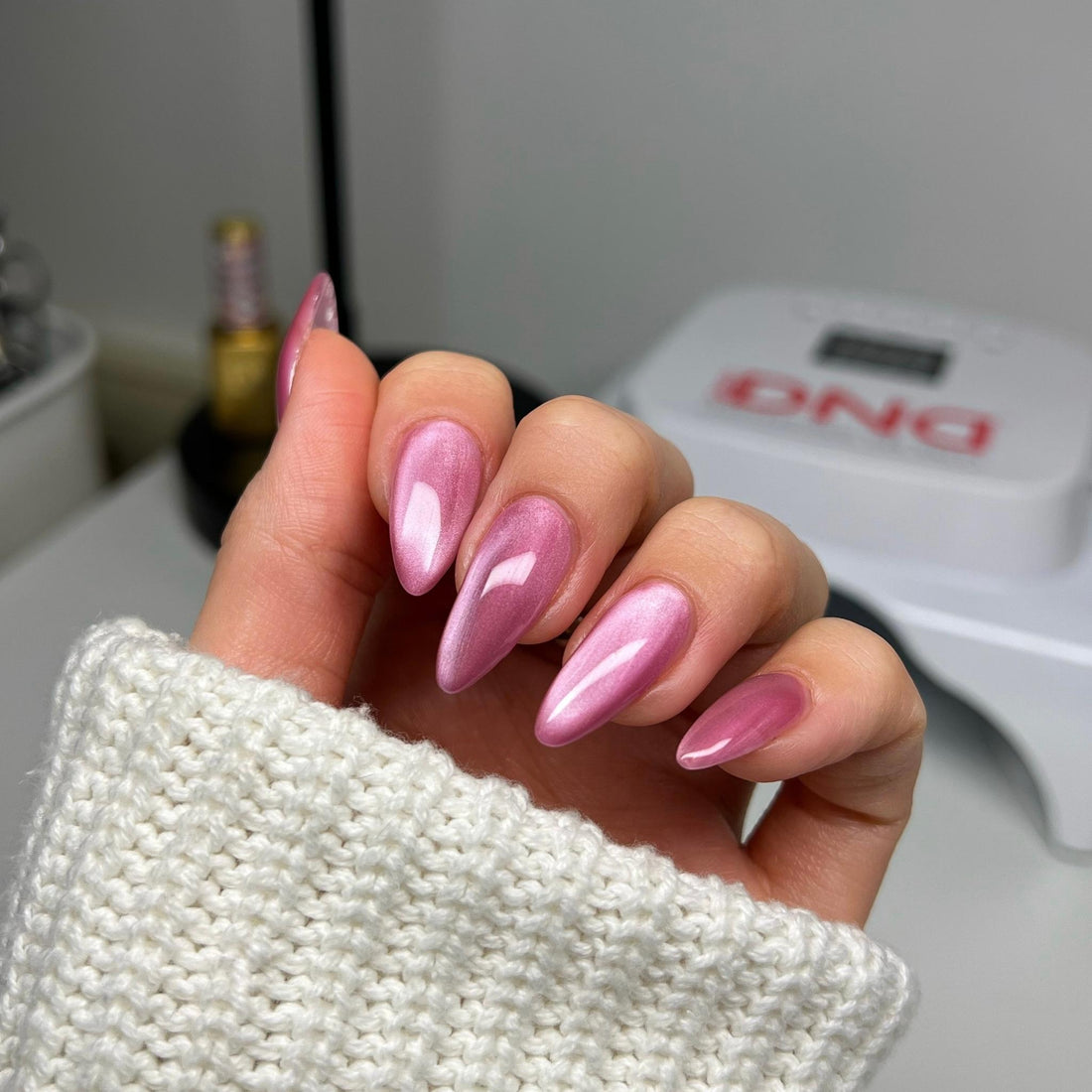 Diva 9D Cat Eyes Glass Ball #08 - Kitty Blossom