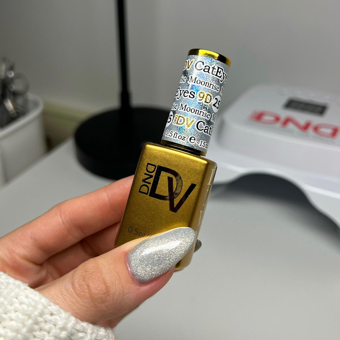 Diva 9D Cat Eyes Daydream #25 - Moonrise