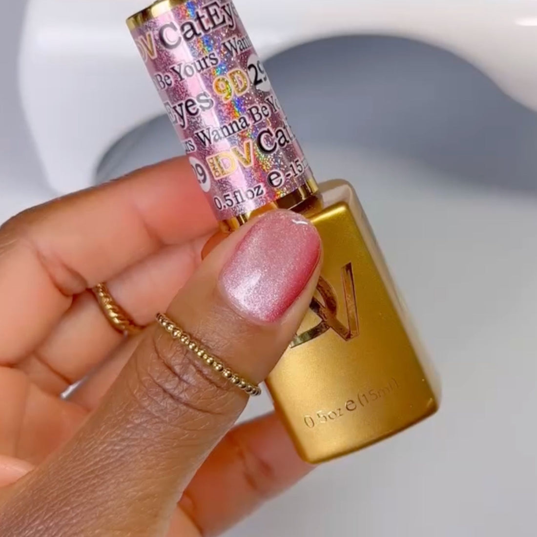 Diva 9D Cat Eyes Daydream #29 - Wanna Be Yours