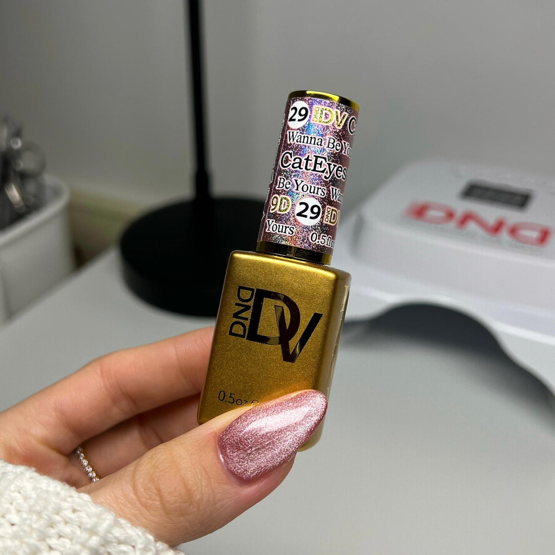 Diva 9D Cat Eyes Daydream #29 - Wanna Be Yours