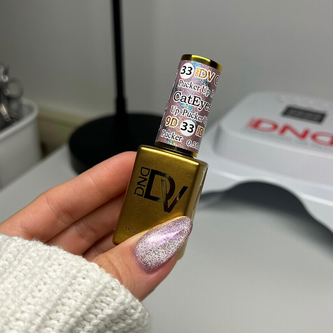 Diva 9D Cat Eyes Daydream #33 - Pucker Up