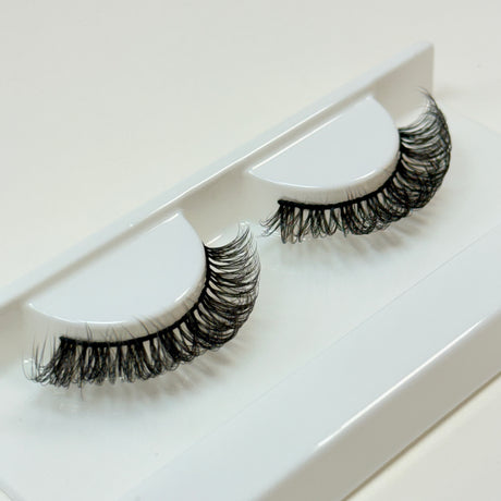 NG Strip Lashes - Cutie Wink