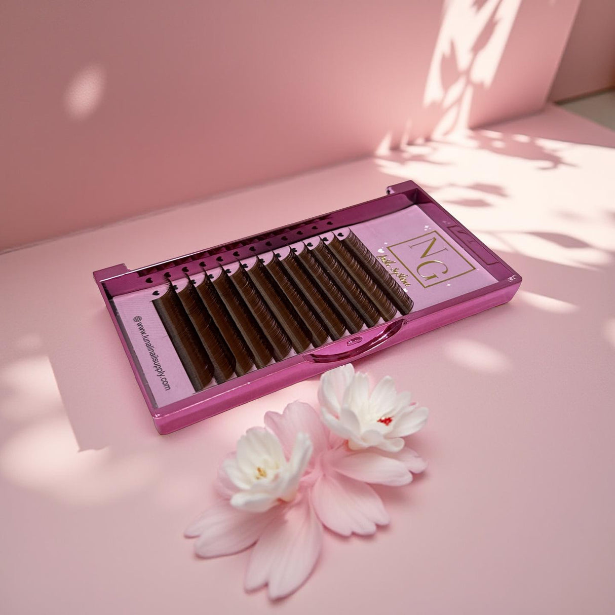 0.05 D Curl - Mix  8mm to 15mm Brown lashes