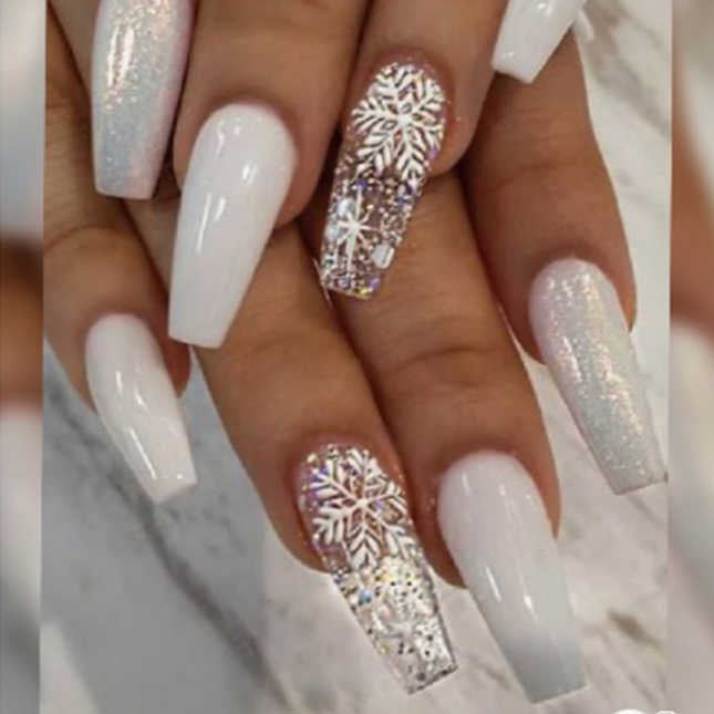 Press On Nail - Set of 24 Nails