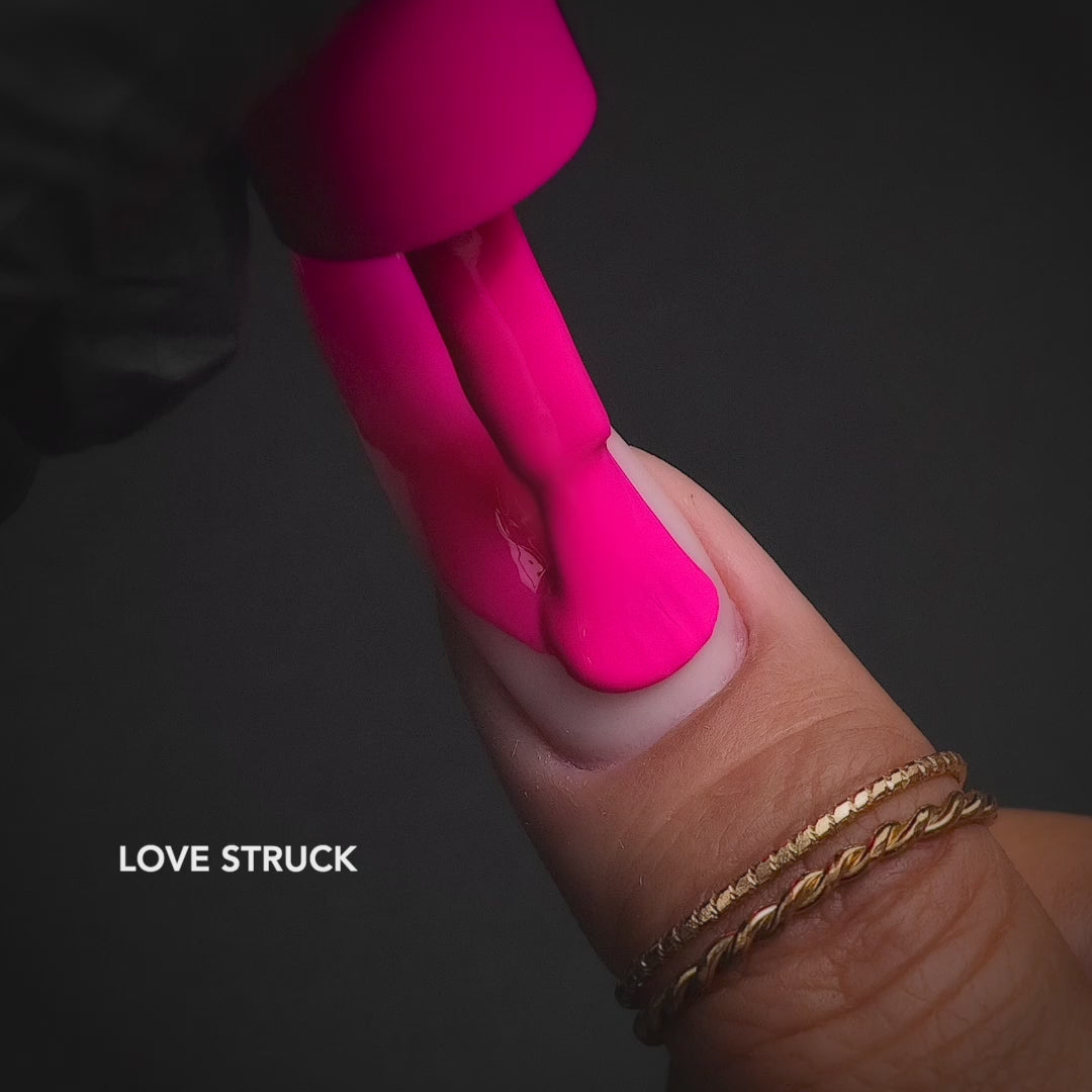 LG5055 - Love Struck