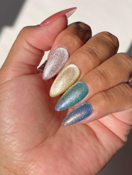 Unicorn #19 - Aqua Freckles - 9D Cat Eyes 0.6 fl oz