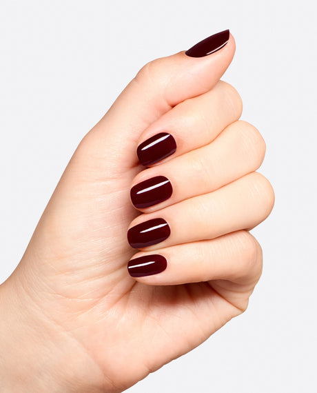 Hand with Vampire State Building gel manicure