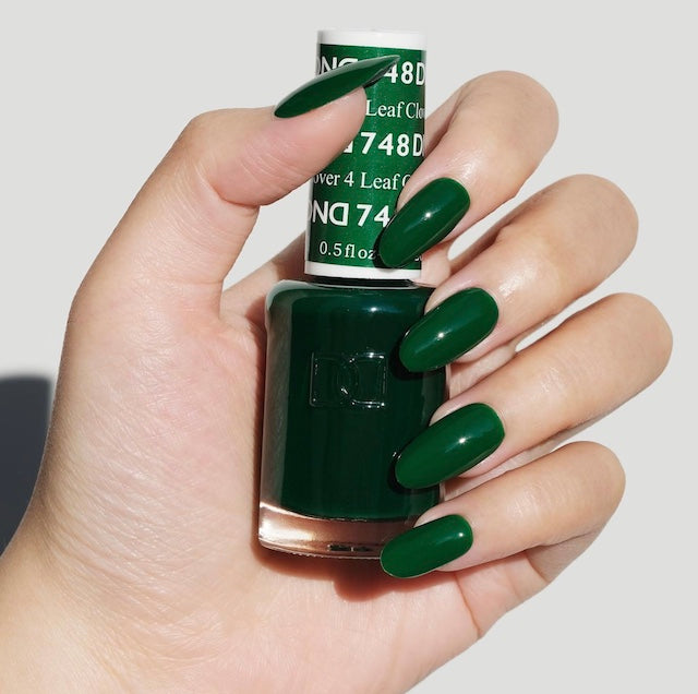 4 Leaf Clover #748 - DND Gel Duo – Lunali Nail Supply