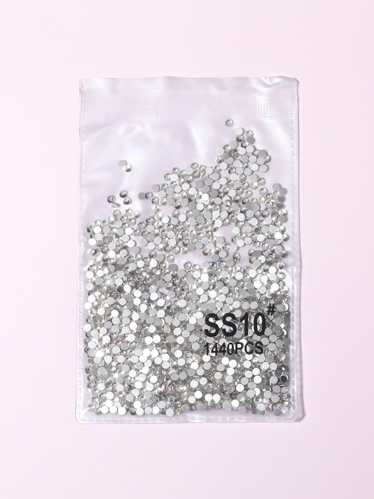 Silver Rhinestone   1440 Pcs  (ss10)