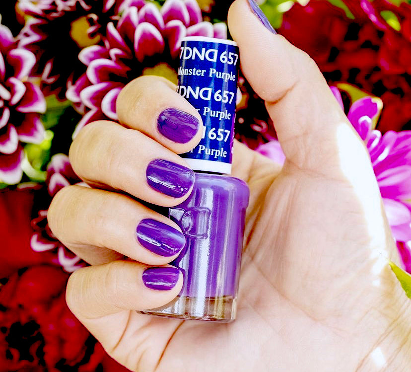 ナウガモンスター　Sサイズ　パープル Monster Purple #657 - DND Gel Duo – Lunali Nail Supply