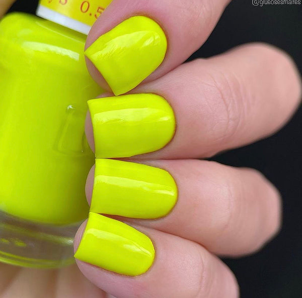 7 Best Green Nail Polish Colors - Trendy Green Nail Shades to Shop Now